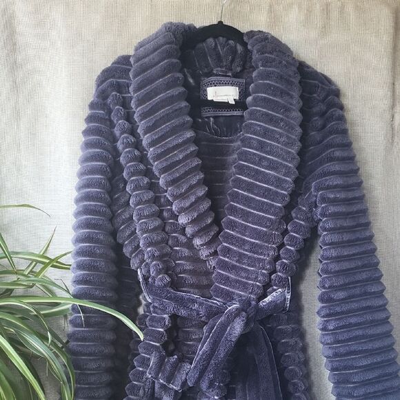 Anthropologie Jackets & Blazers - Luxurious Robe by Anthropologie. Size M/L